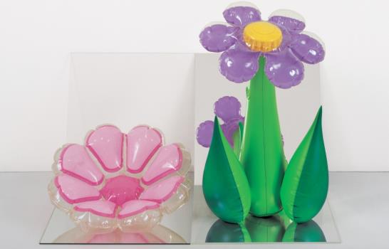 El alabado y controvertido Koons presenta su primera retrospectiva en Europa