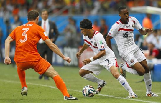 Holanda supera a Costa Rica en definición por penales y avanza a semifinales del Mundial
