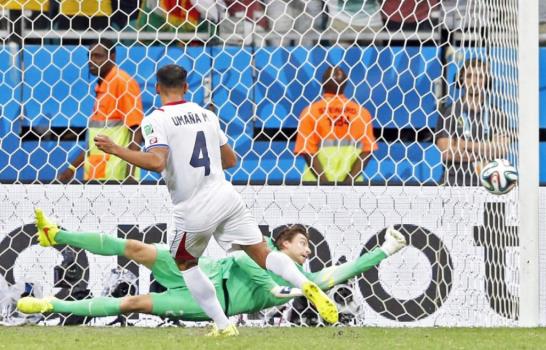 Holanda supera a Costa Rica en definición por penales y avanza a semifinales del Mundial