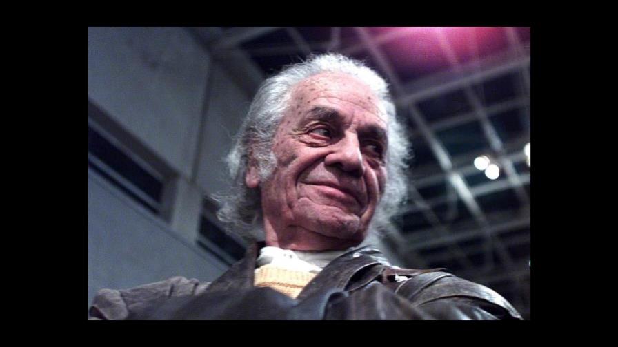 Chile y el mundo leen El Hombre imaginario en centenario de Nicanor Parra