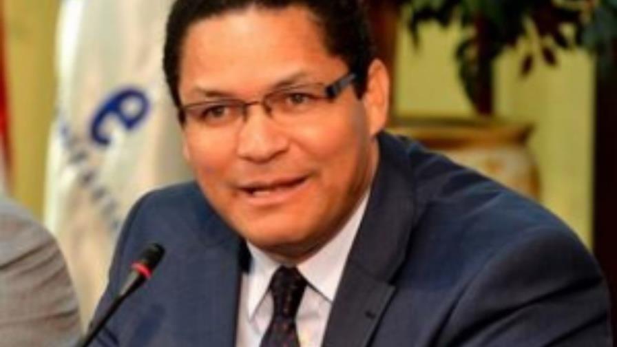 Proponen colocar antenas en un solo lugar