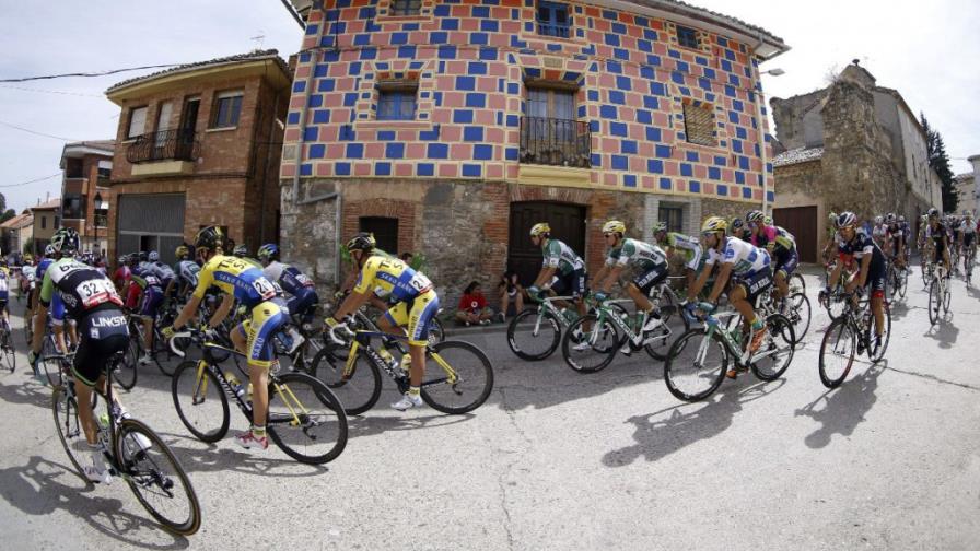 Dani Navarro gana en Cabárceno, Contador sigue líder
