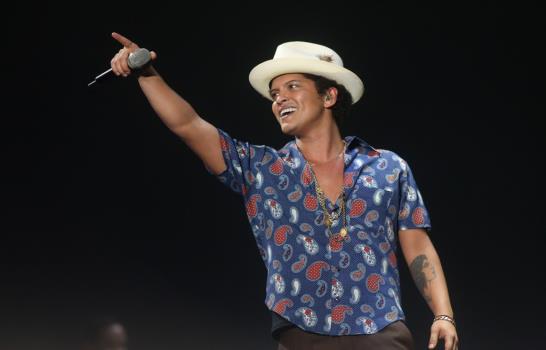 Bruno Mars corona segunda entrega del Festival Presidente