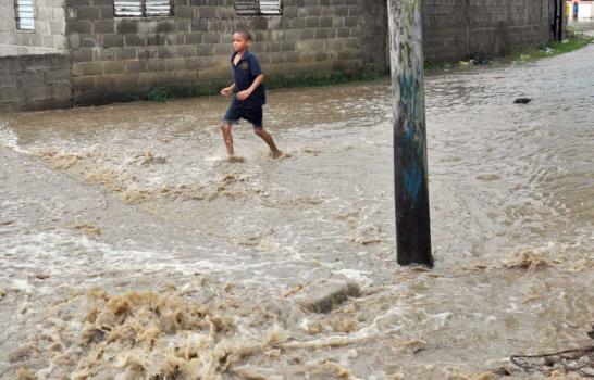 COE aumenta las alertas a 18 provincias por causa de las lluvias