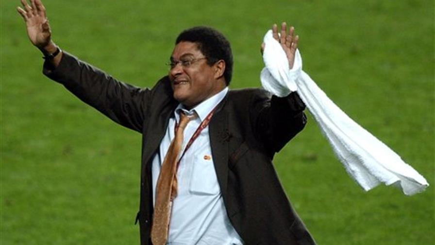 La muerte del héroe Eusébio conmociona Portugal