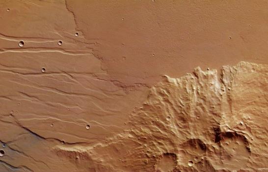La ESA difunde imágenes de extintos ríos de lava en Marte