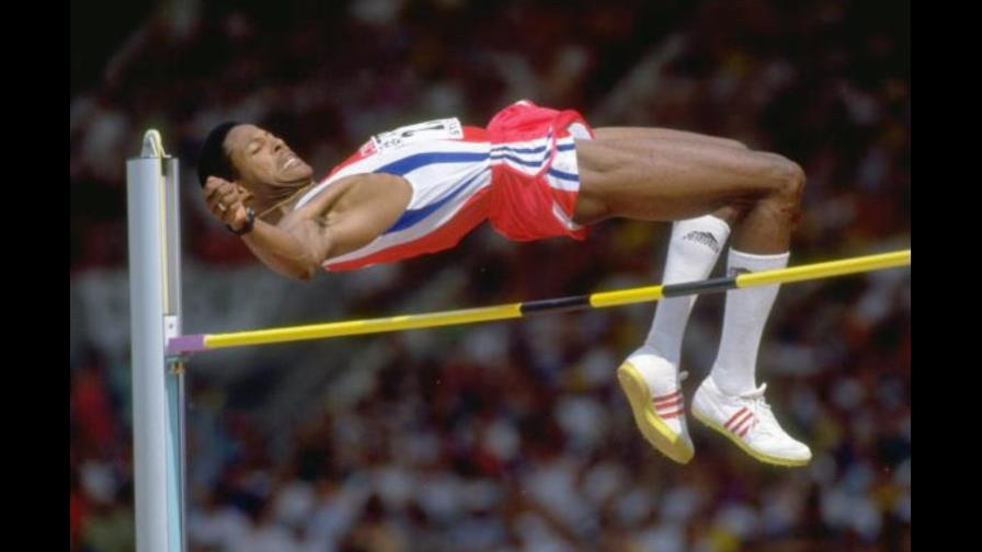 Javier Sotomayor ve peligrar su récord mundial de salto alto