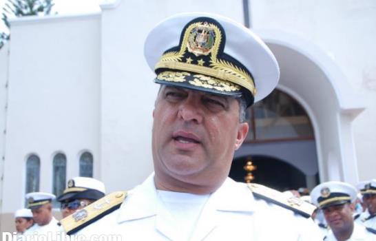 Almirante Sigfrido Aramis Pared Pérez, ¿Se va o se queda?