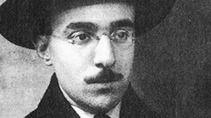 Fernando Pessoa, de excelso poeta a autor de novela policíaca