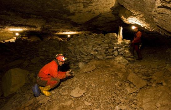 Cuevas del norte de Perú esconden entierros, peces ciegos y aves cavernícolas