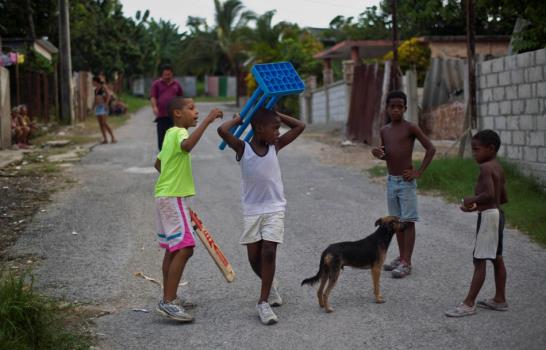 El cricket busca su camino en país de béisbol, en Cuba
