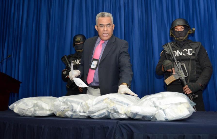 Decomisan 72 paquetes de cocaína en carro traído de Panamá por el Puerto de Haina