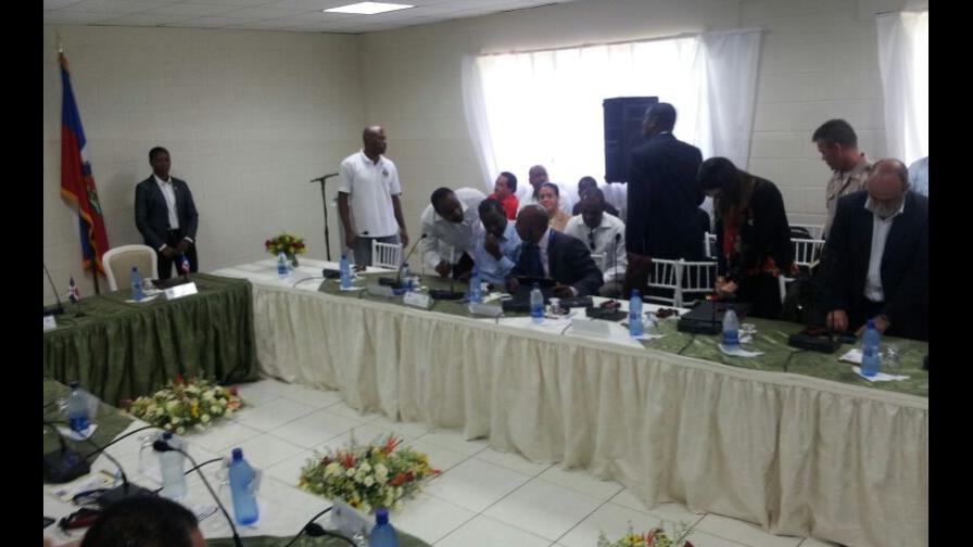 Ligero retraso en inicio de diálogo entre República Dominicana y Haití