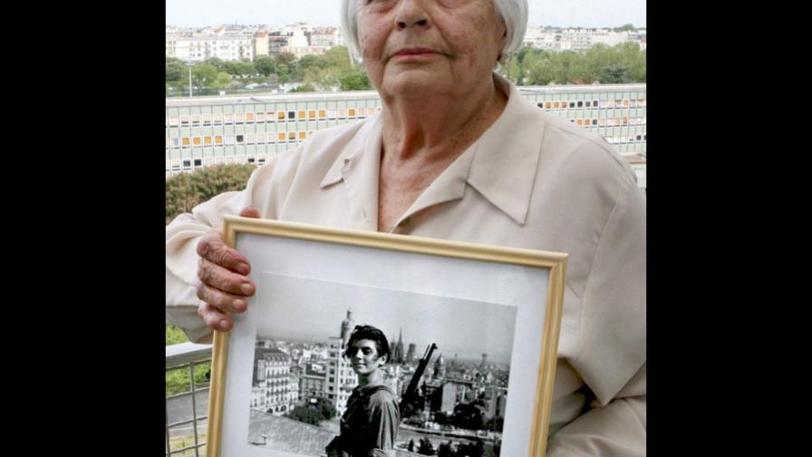 Muere en París Marina Ginestà, icono de la Guerra Civil española