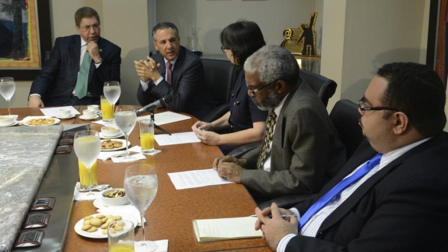 Peralta afirma el país tiene oportunidad de oro con el gran mercado chino