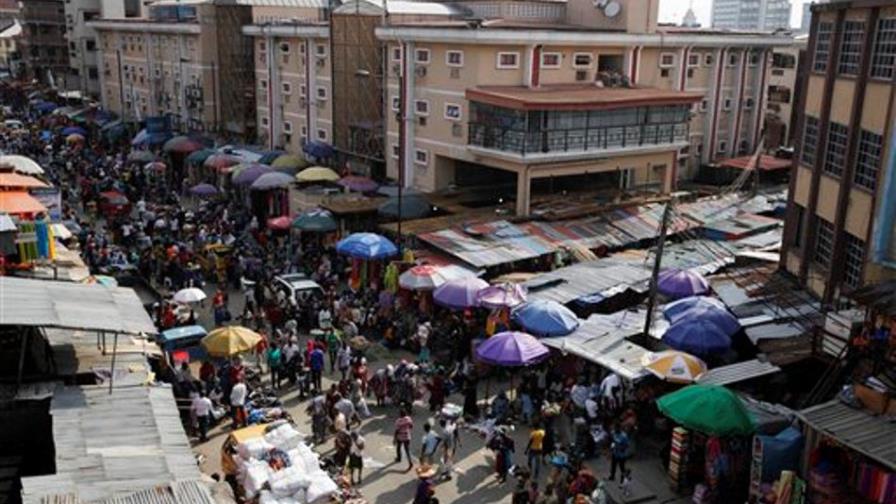 África en emergencia y sin medicina para el ébola África en emergencia y sin medicina para el ébola