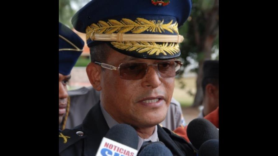 La Policía busca disuadir al padre Rogelio La Policía busca disuadir al padre Rogelio