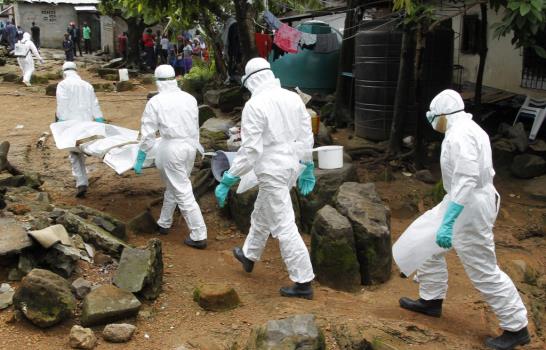 Sierra Leona registra récord de muertes por ébola en un día con 121 muertos