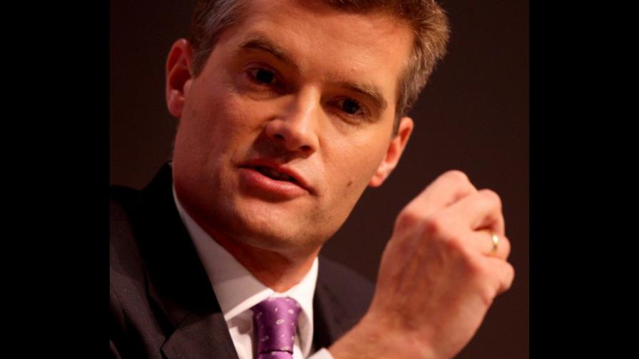 Renuncia el ministro de migración de Gran Bretaña