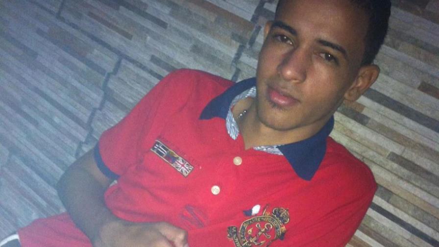 Reportan desaparición de joven de 19 años