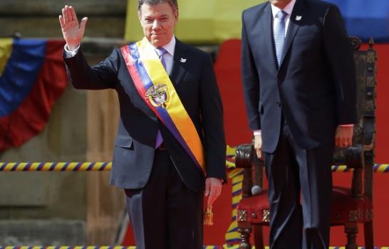 Santos reitera advertencia a las FARC por actos violentos