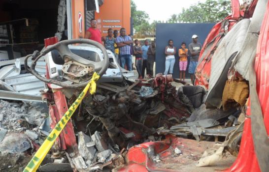 Mueren seis personas en un accidente en Villa Altagracia