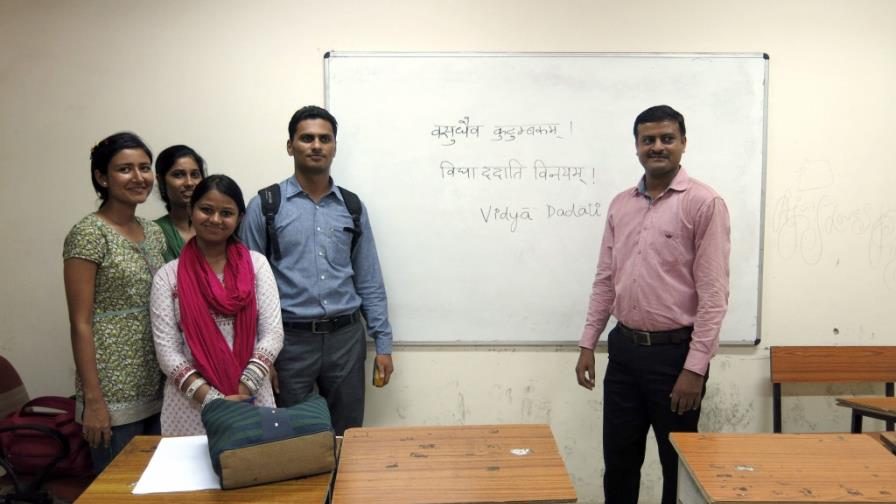 El sánscrito, lejos de ser una lengua muerta, atrae incluso fuera de la India