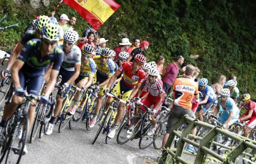 Alberto Contador gana la etapa reina y es más líder en la Vuelta a España de ciclismo