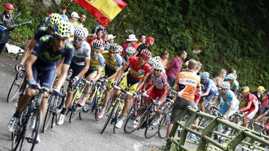 Alberto Contador gana la etapa reina y es más líder en la Vuelta a España de ciclismo