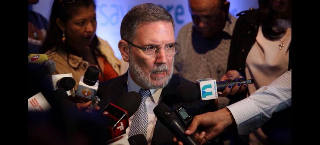Danilo ordena investigar muertes de 11 niños en el Robert Reid Cabral
