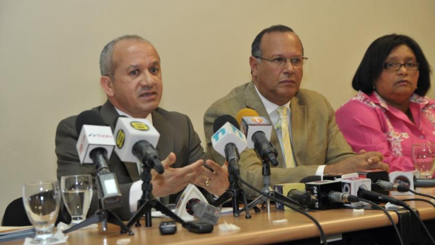 Gobierno crea comisión para investigar muertes de 11 niños Gobierno crea comisión para investigar muertes de 11 niños