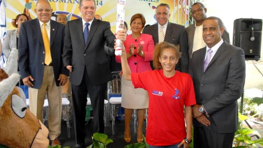 La antorcha VI Juegos Escolares inicia su recorrido rumbo a La Romana