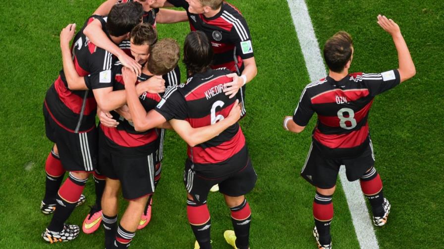 Alemania arrodilló a Brasil, con 5 goles en primeros 29 minutos Alemania arrodilló a Brasil, con 5 goles en primeros 29 minutos