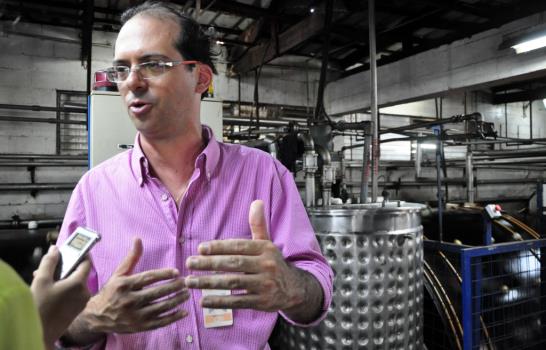 Artículos de Piel Los Favoritos calienta con el sol el 25% del agua que utiliza