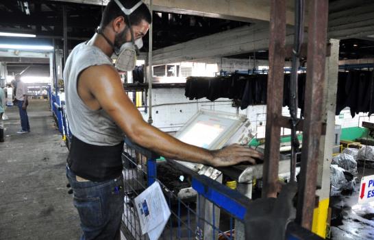 Artículos de Piel Los Favoritos calienta con el sol el 25% del agua que utiliza