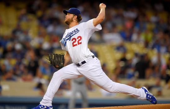 Hanley Ramírez y Juan Uribe ayudan a Clayton Kershaw en su victoria 18 en Grandes Ligas