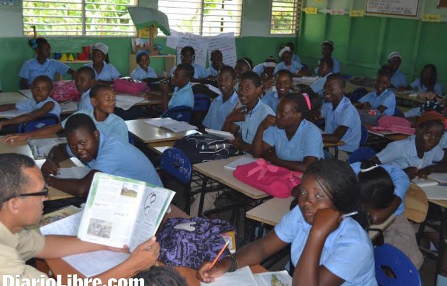 Cantidad estudiantes afecta escuelas Higüey