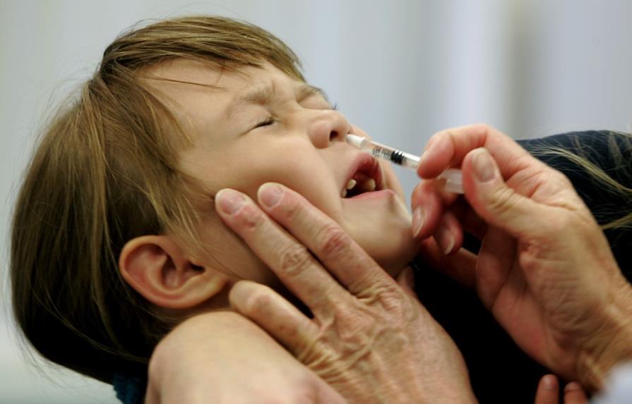 Cuestionan efecto de vacuna nasal contra gripe