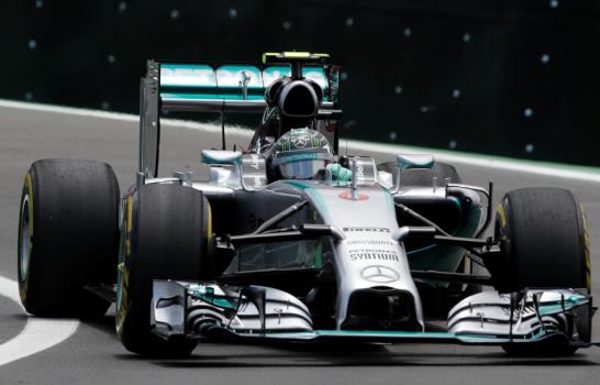 Nico Rosberg gana el Gran Premio de Brasil de FI, Lewis Hamilton llegó segundo