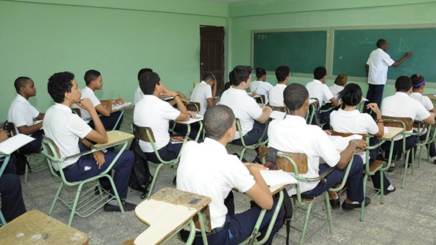 La combinación de teoría y práctica, el éxito del colegio Víctor Manuel