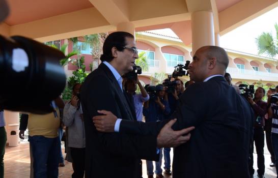 Delegaciones dominicana y haitiana discuten agenda bilateral