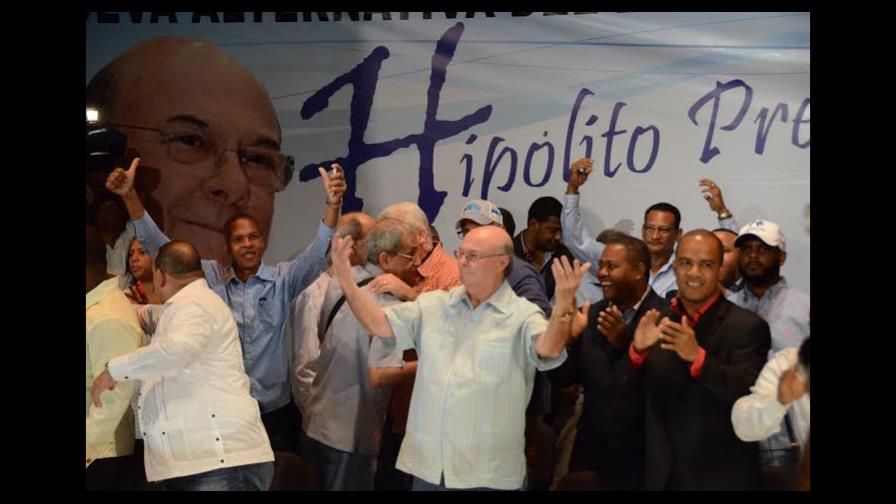 Hipólito dice estar de acuerdo con gravamen a las compras por internet