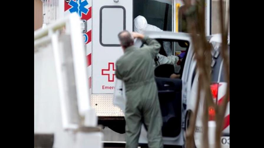 Llega a EE.UU. desde África cuarto estadounidense infectado con ébola