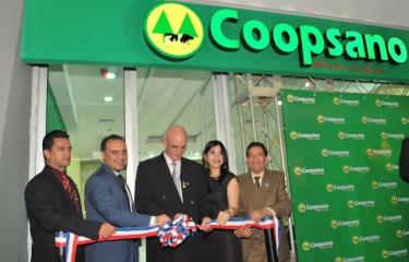 COOPSANO celebra 39 aniversario con apertura de local en Santo