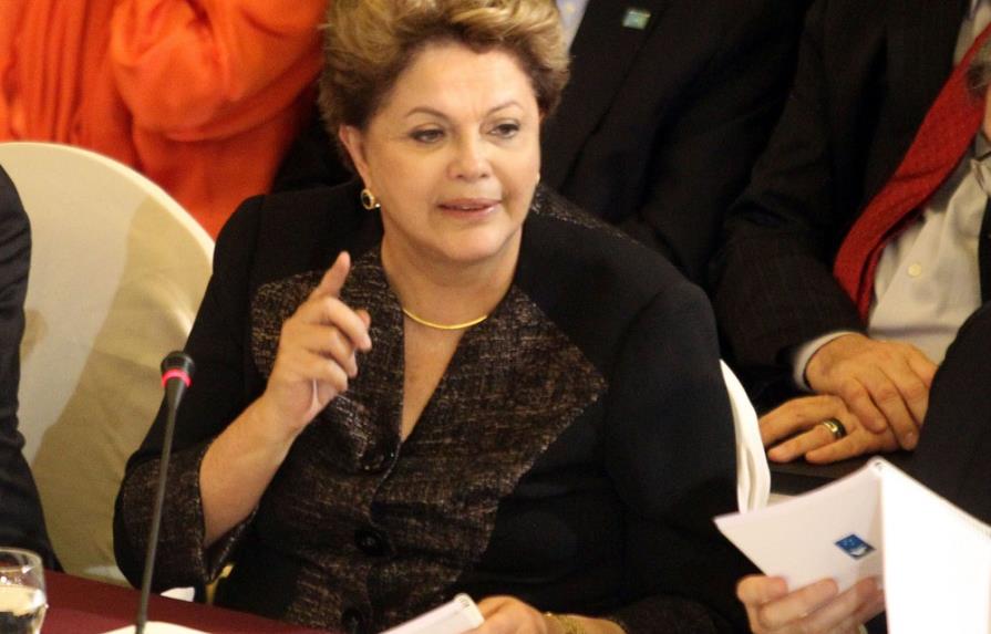 Muere camarógrafo herido en protesta en Brasil; Rousseff reacciona