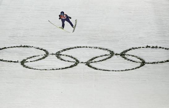 La alemana Carina Vogt, primera campeona olímpica de saltos femeninos La alemana Carina Vogt, primera campeona olímpica de saltos femeninos