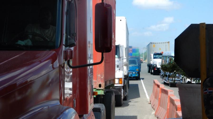 Ordenar el transporte de carga y pasajeros