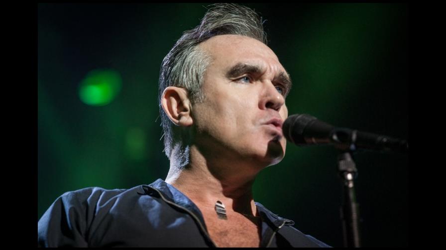 Morrissey cancela su gira por EE.UU. tras desmayarse
