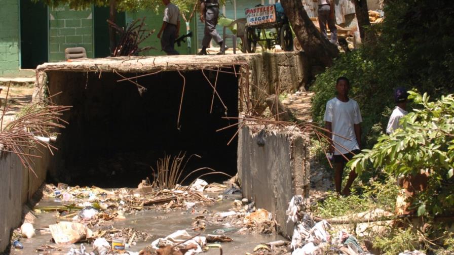 La mayoría de los dominicanos que nacen pobres, mueren pobres