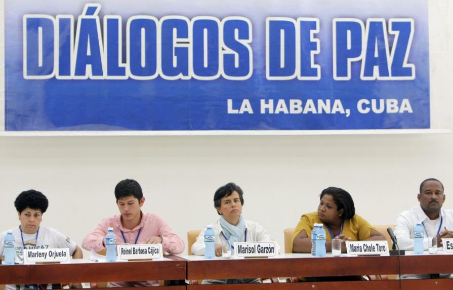 Víctimas colombianas reclaman cese el fuego para evitar más afectados